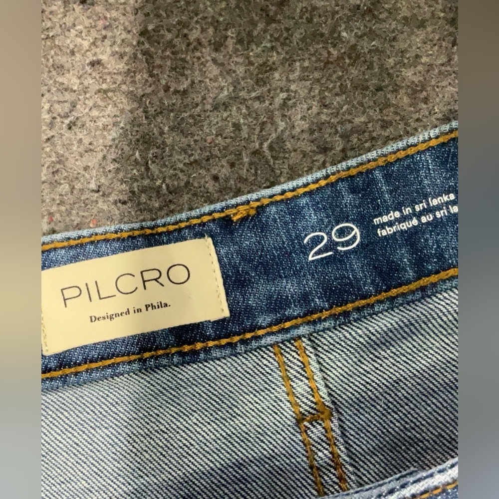 Anthropologie The Kenna Mid-Rise Heritage Barrel Jeans by Pilcro: Bow Edition 29 - Picture 3 of 5
